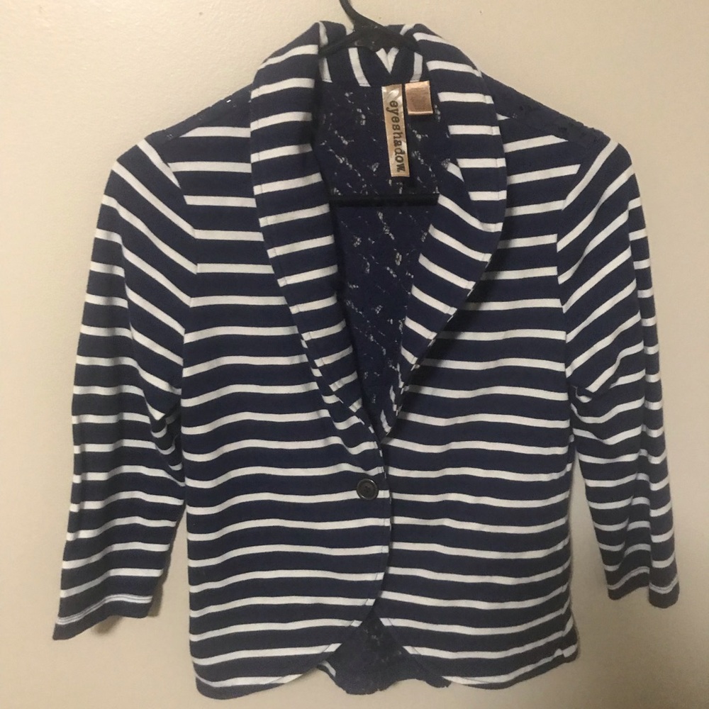 Nautical Cover with a gorgeous laced back.